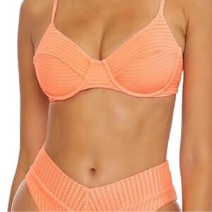 BECCA Line in the Sand Giselle Rib Textured Underwire Bra Bikini top-Coral color